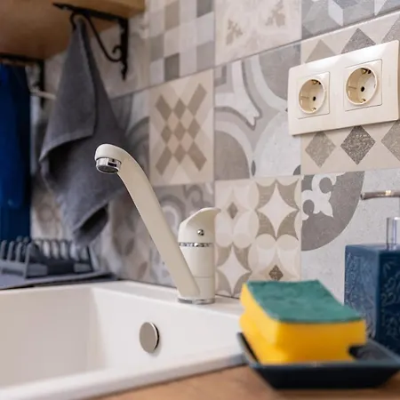 Center Retro Chic Kapana 2-bed Апартаменты *
