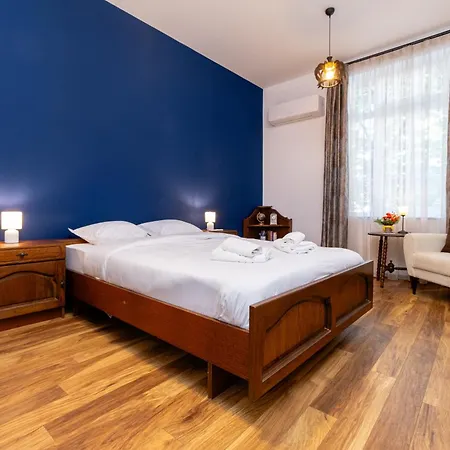Апартаменты Center Retro Chic Kapana 2-bed Пловдив