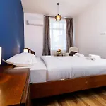 Center Retro Chic Kapana 2-bed شقة *