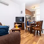 شقة Center Retro Chic Kapana 2-bed *