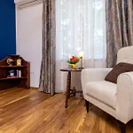 Center Retro Chic Kapana 2-bed شقة *
