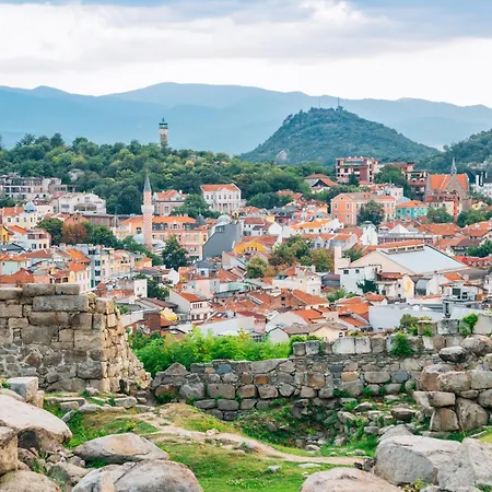 Apartment Center Retro Chic Kapana 2-bed Plowdiw